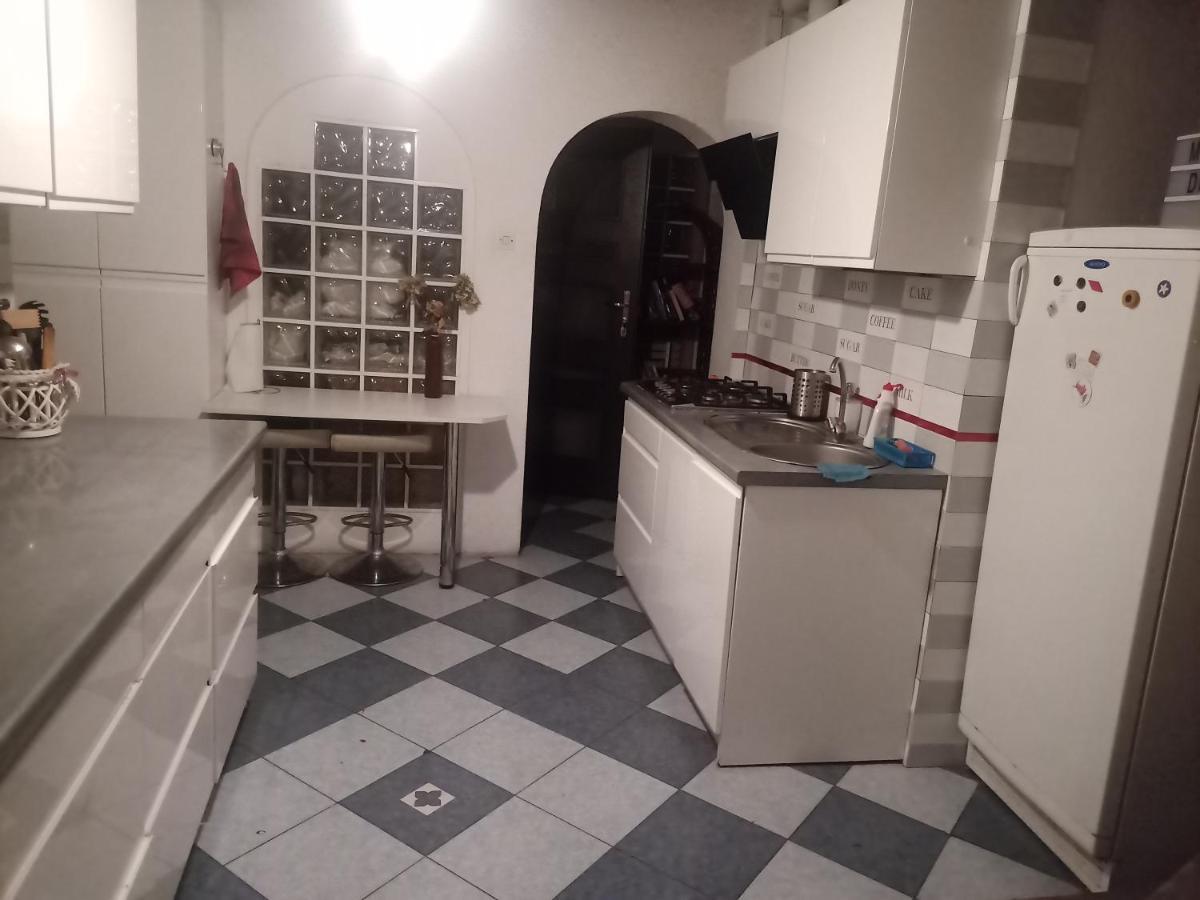 Pokoj W Domu Z Duzym Ogrodem Cracovie Extérieur photo