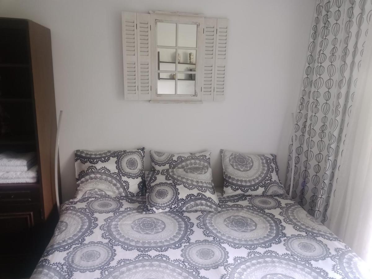 Pokoj W Domu Z Duzym Ogrodem Cracovie Extérieur photo